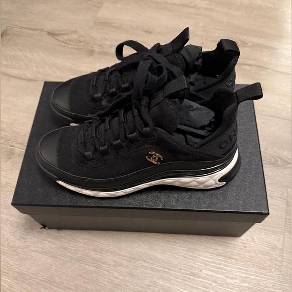 CHANEL Shoes - CHANEL Velvet Calfskin Mixed Fibers CC SNEAKERS SZ 37